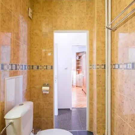 Beautiful Flat In Location By Flat Mаnager Apartment *